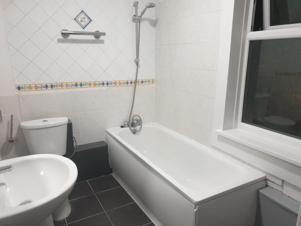Lovely 1 Bedroom Flat High Barnet 3 Mins Away Exterior photo